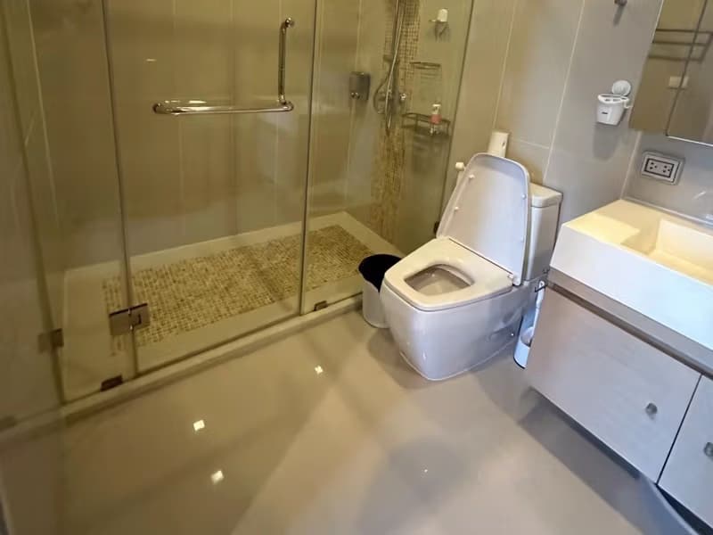 Condo for Rent at Q Asoke
