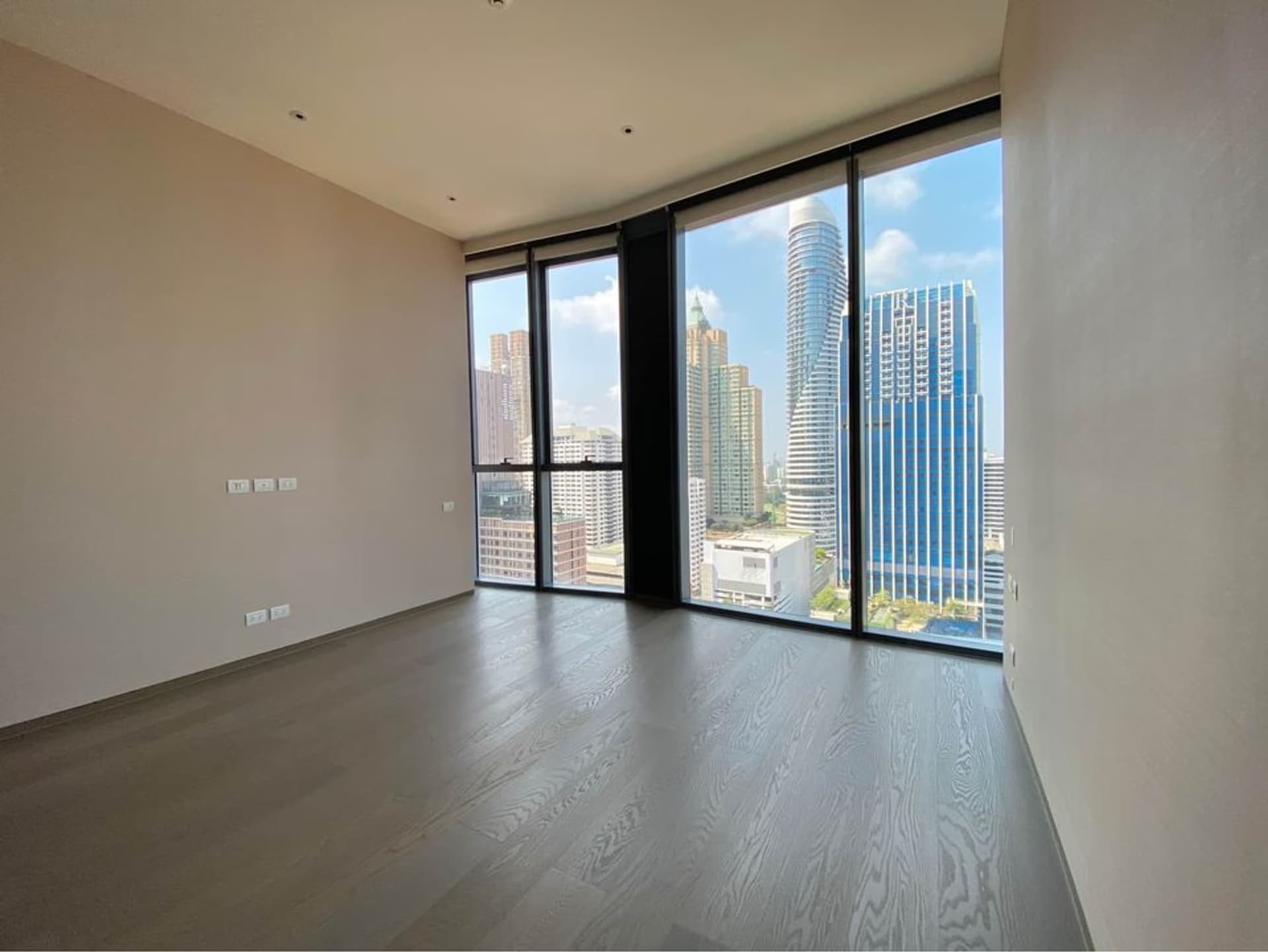Condo for Rent at SCOPE Langsuan - Image 3