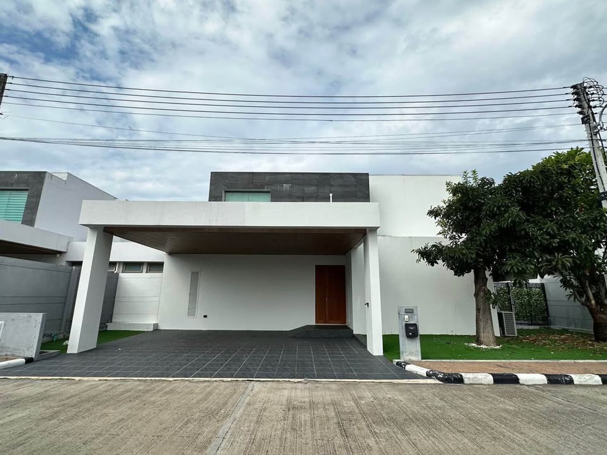 5 ห้องนอน บ้าน สำหรับ จำหน่าย ใน Hang Dong District - Image 2