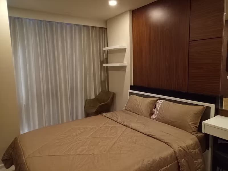 1 Bedroom Condo