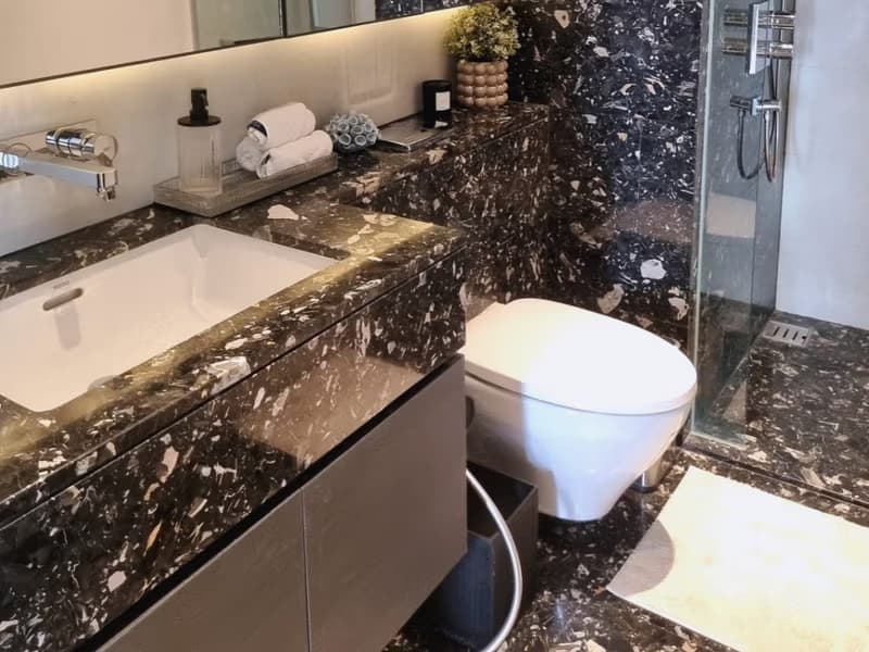 2 Bed Condo for Rent and Sale in Khlong Toei