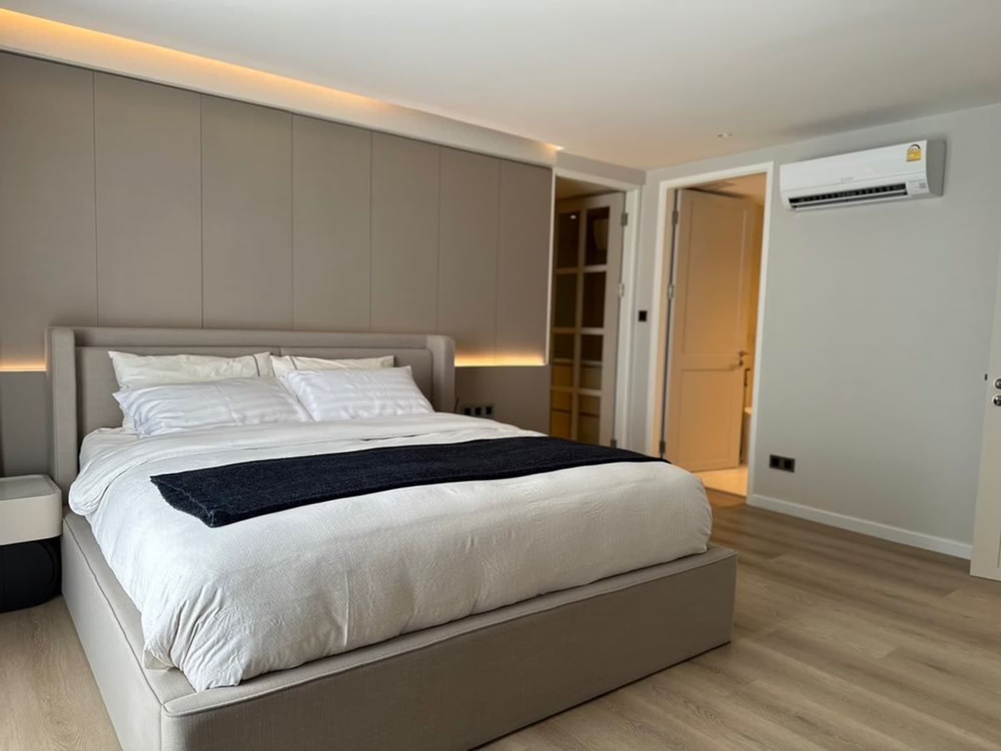 3 Bed Condo for Rent in Watthana - Image 3