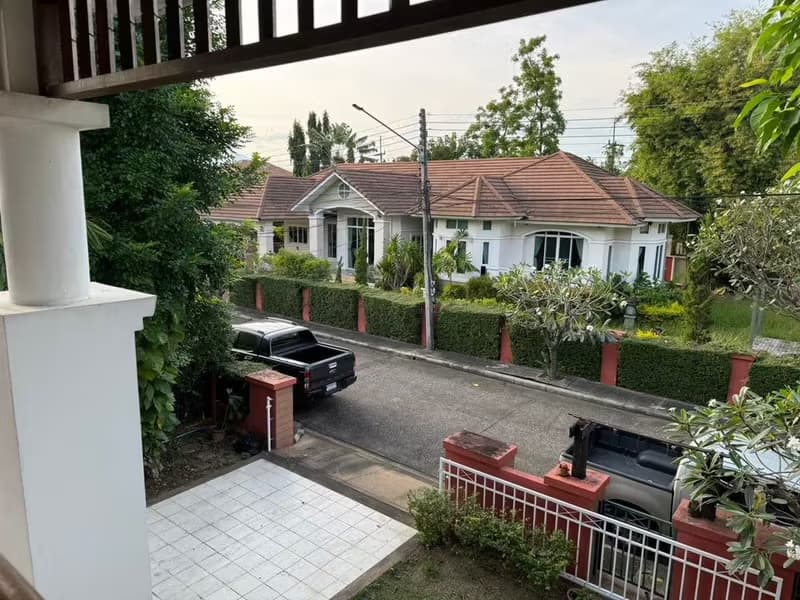 4 Bedroom undefined
