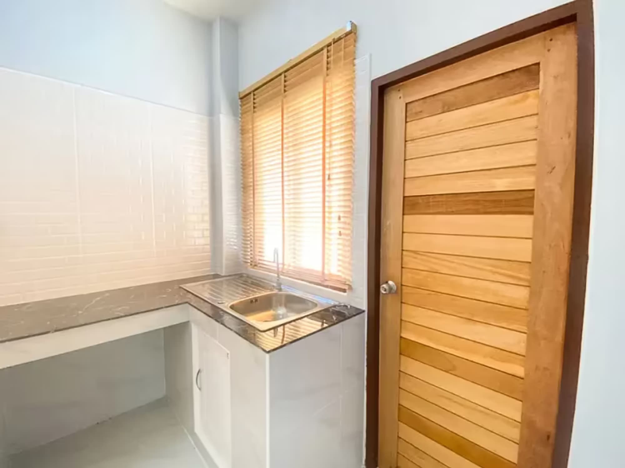 3 Bedroom House - Image 7