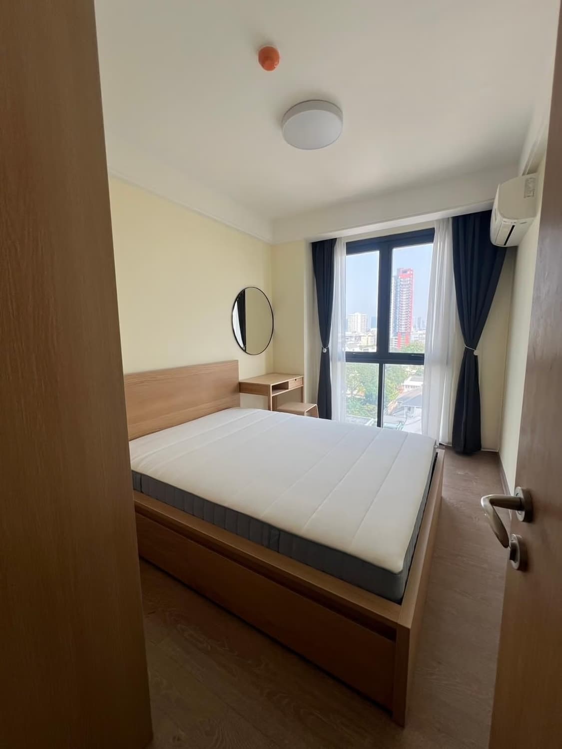 1 Bed Condo for Rent in Sathon - Image 10