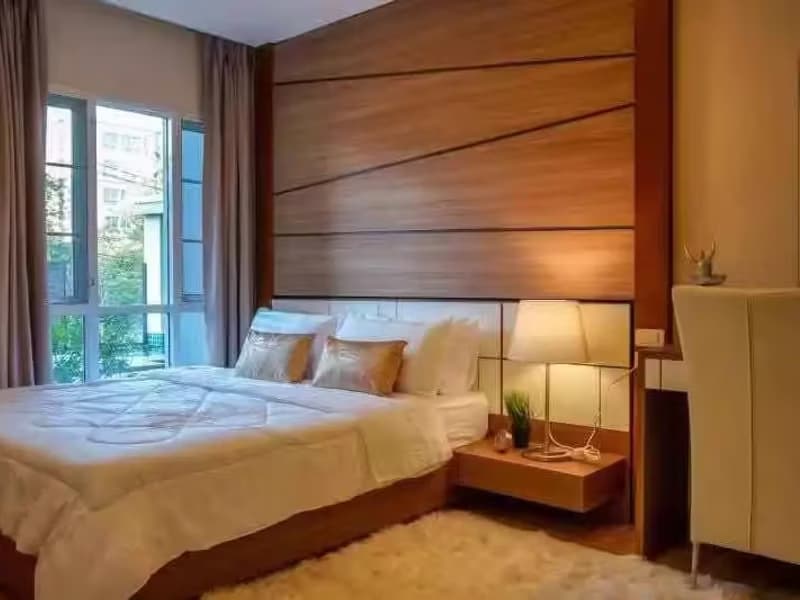 1 Bedroom Condo