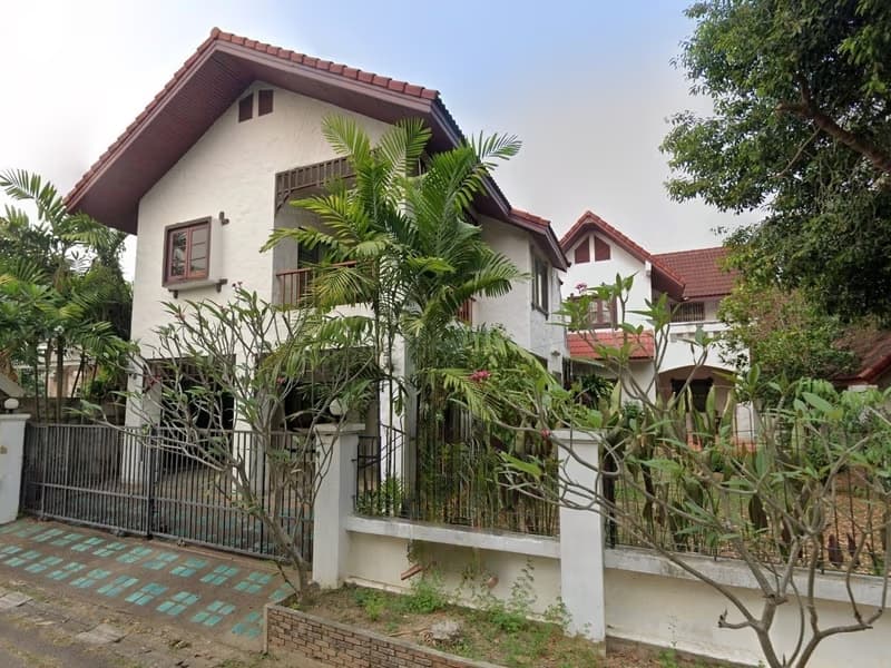 8 Bed House for Rent and Sale in Mueang Chiang Mai District