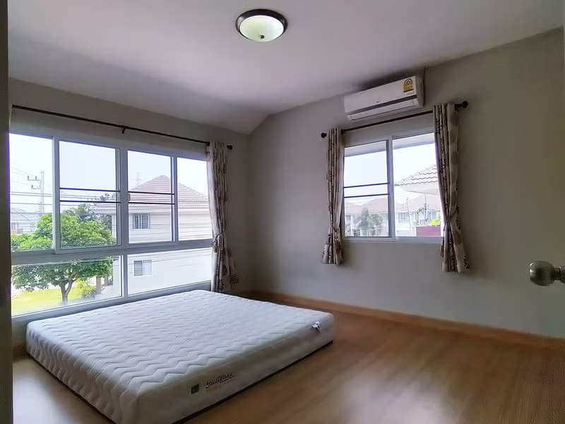 3 Bed House for Rent and Sale in San Kamphaeng
