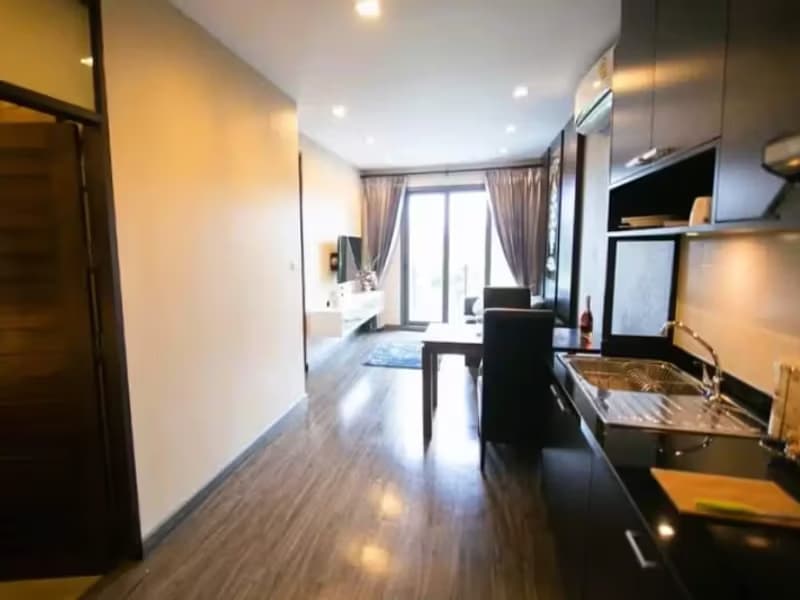 1 Bedroom Condo