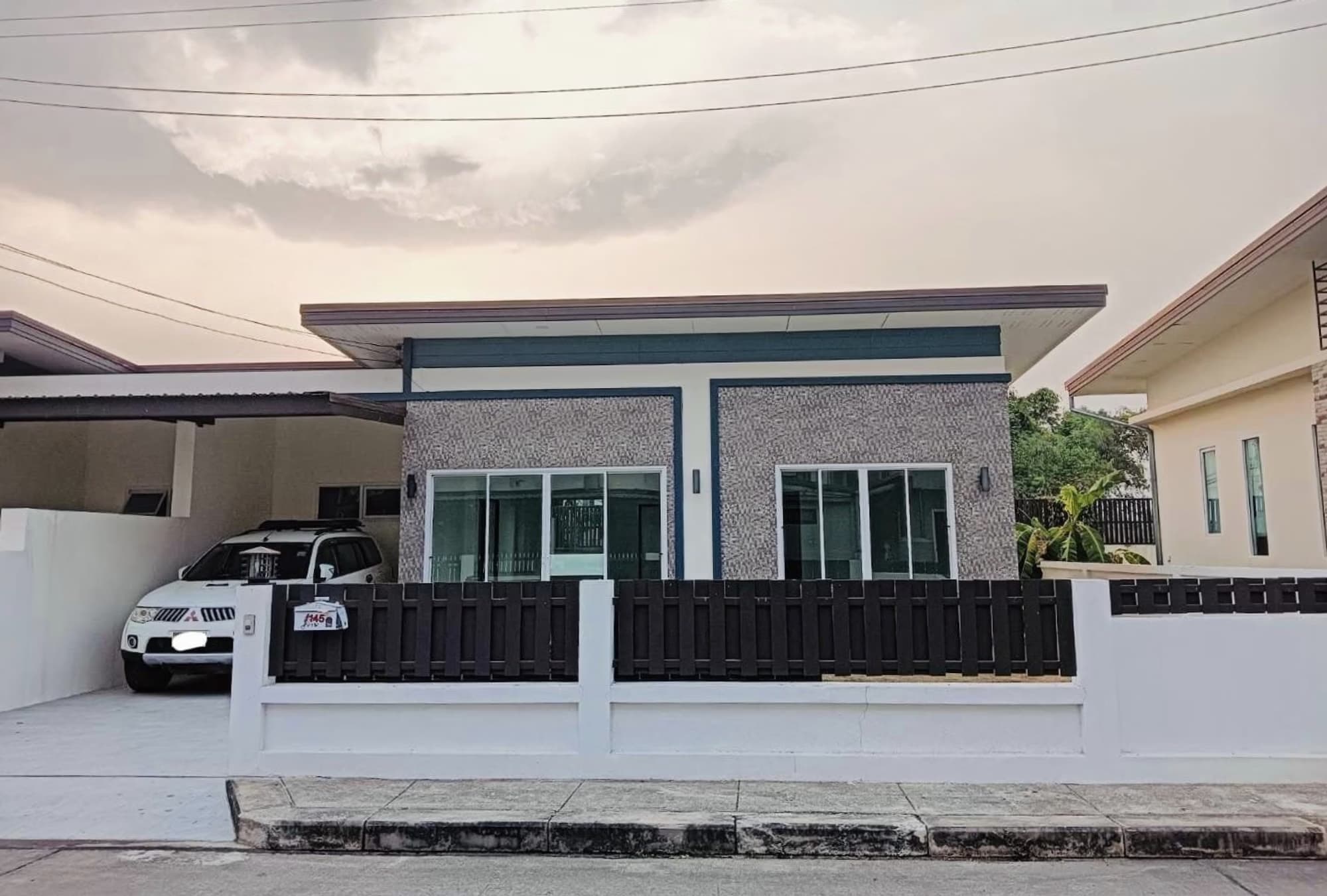 3 ห้องนอน บ้าน สำหรับ จำหน่าย ใน San Kamphaeng District - Image 1