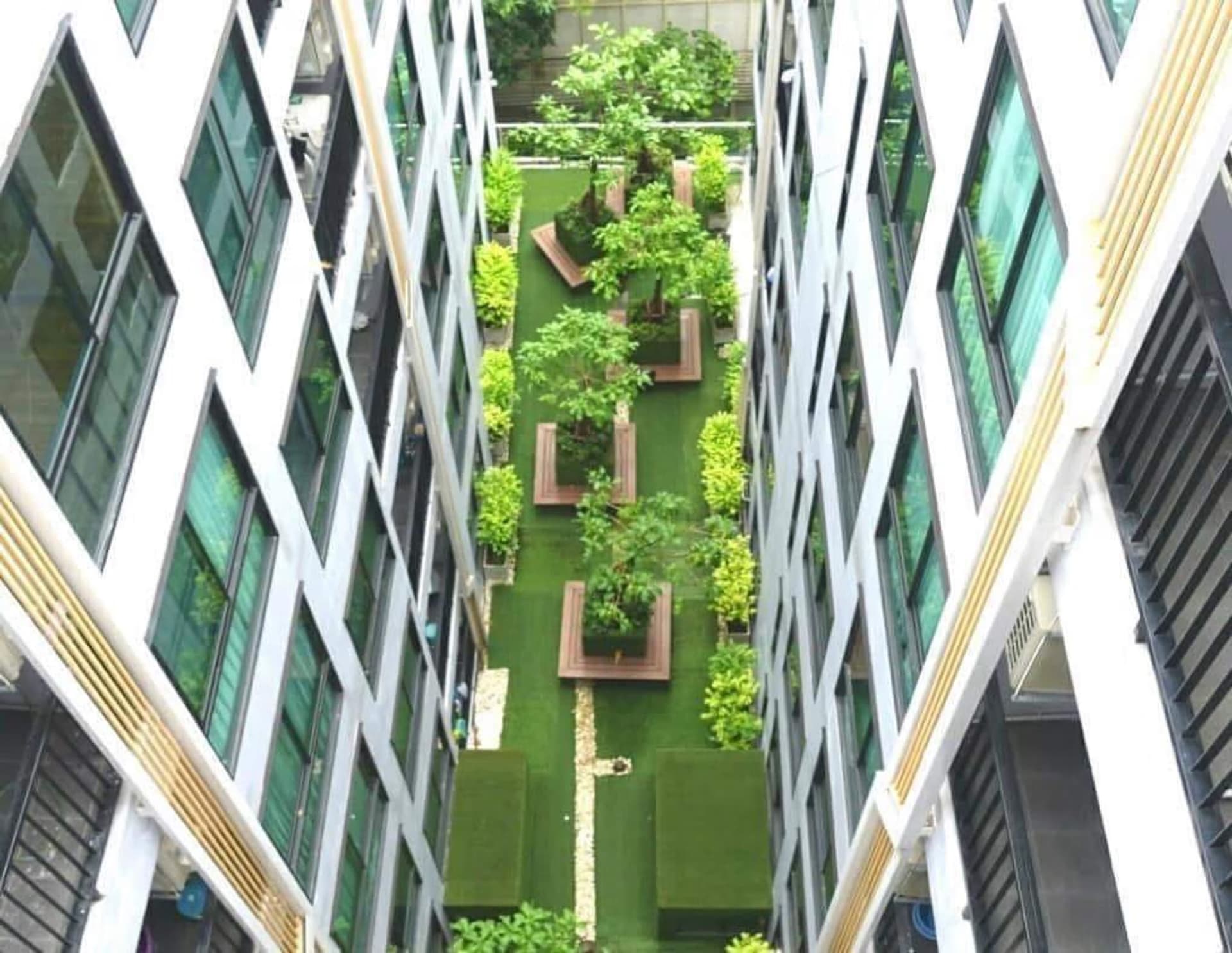 1 Bed Condo for Sale in Phra Khanong - Image 6