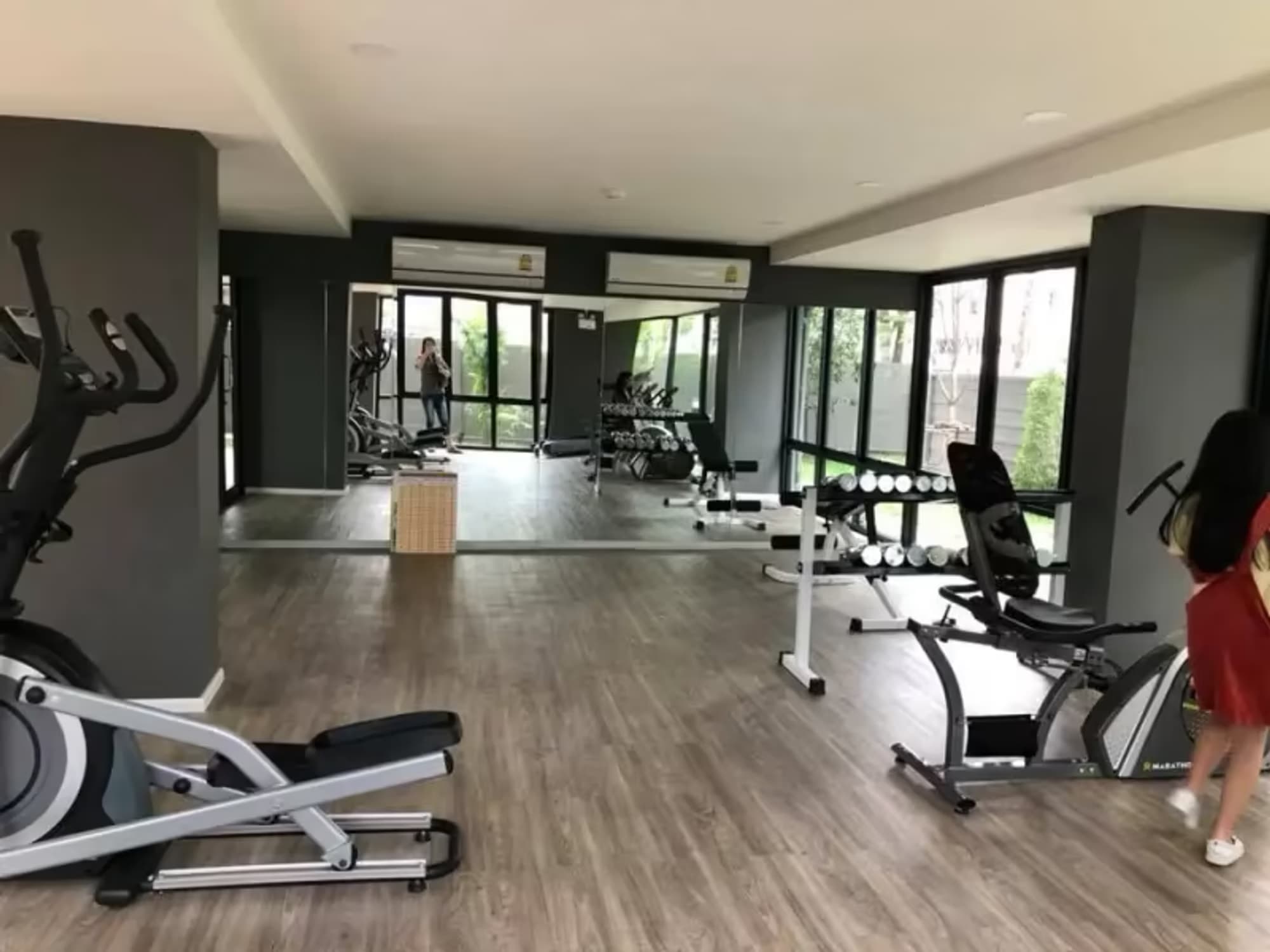 Condo for Sale/Rent at Palm Springs Royal - Image 19