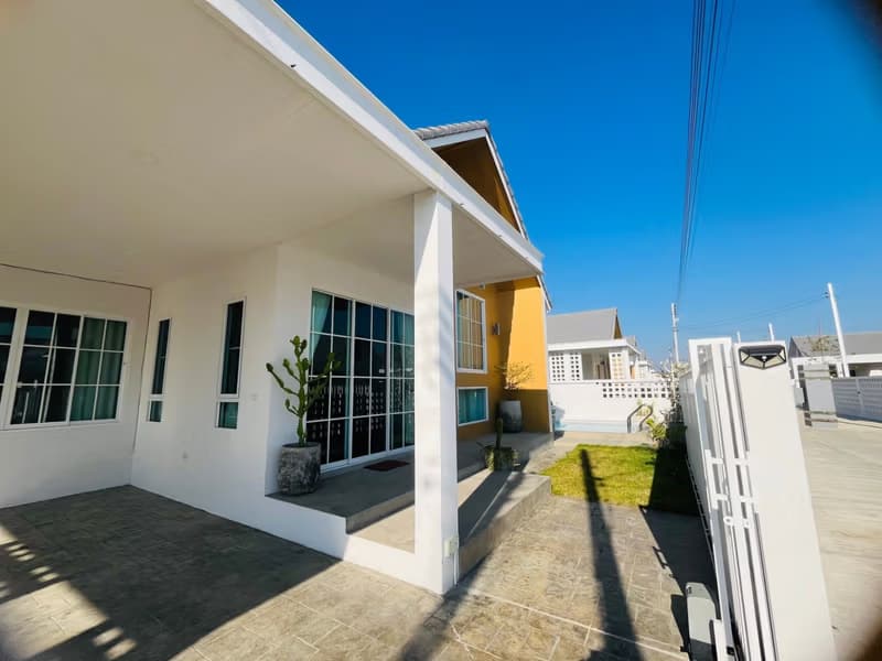 3 Bed House for Rent in Hang Dong District