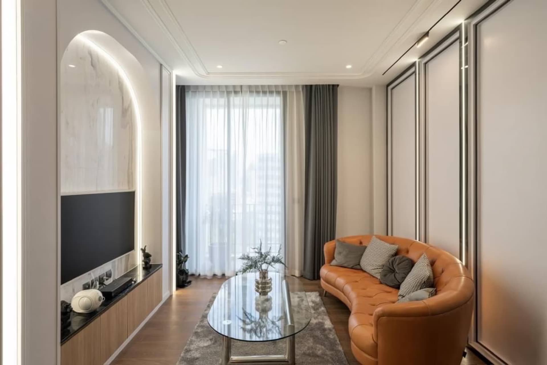 1 Bed Condo for Rent and Sale in Pathum Wan - Image 5