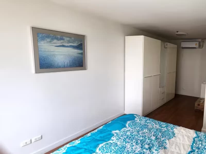 1 Bedroom Condo