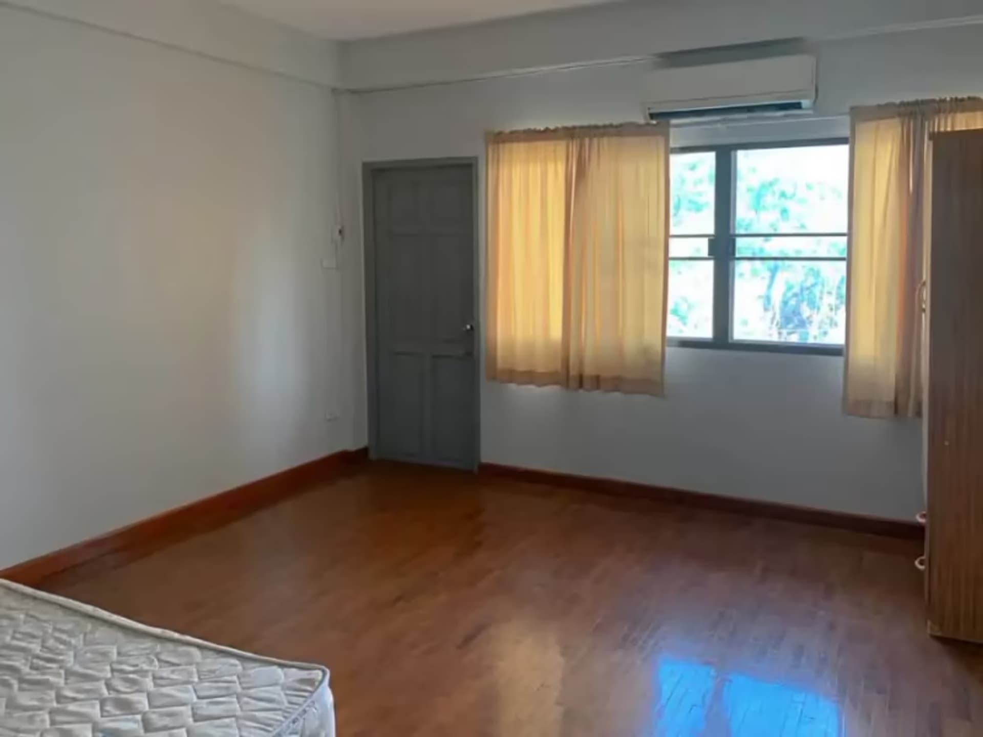2 Bedroom House - Image 7