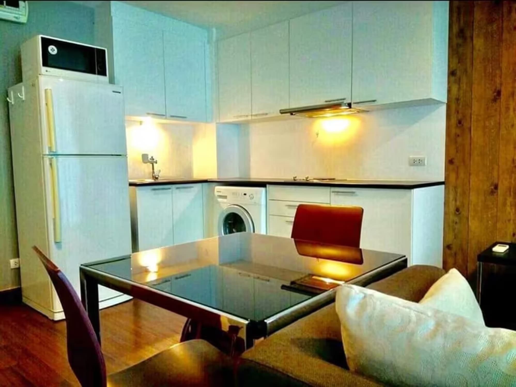  - Image 3