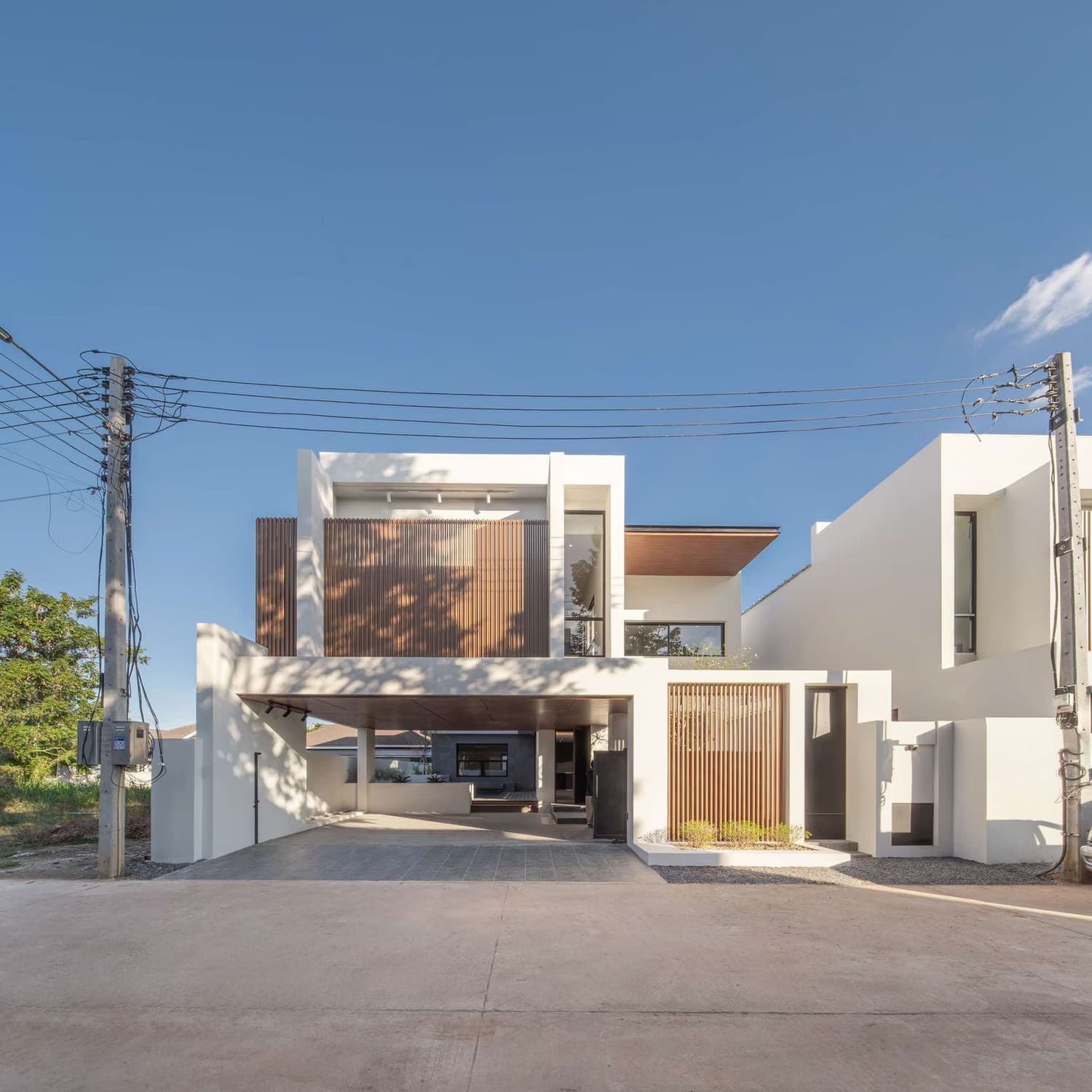 4 Bed House for Sale in Hang Dong - Image 1