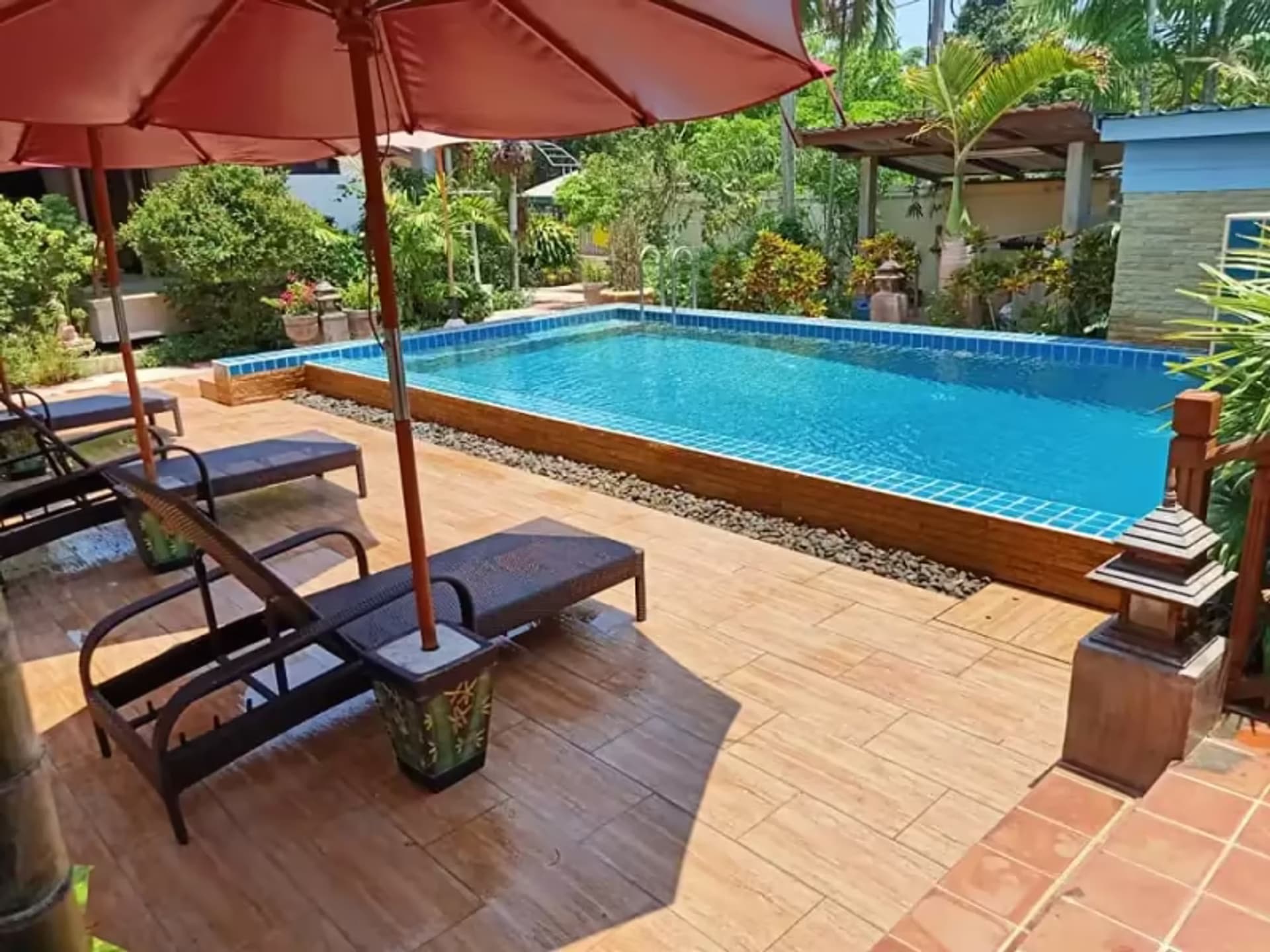 8 Bedroom House - Image 4