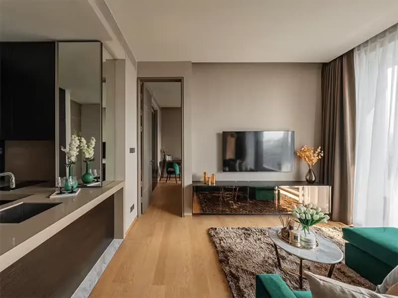 1 Bedroom Condo