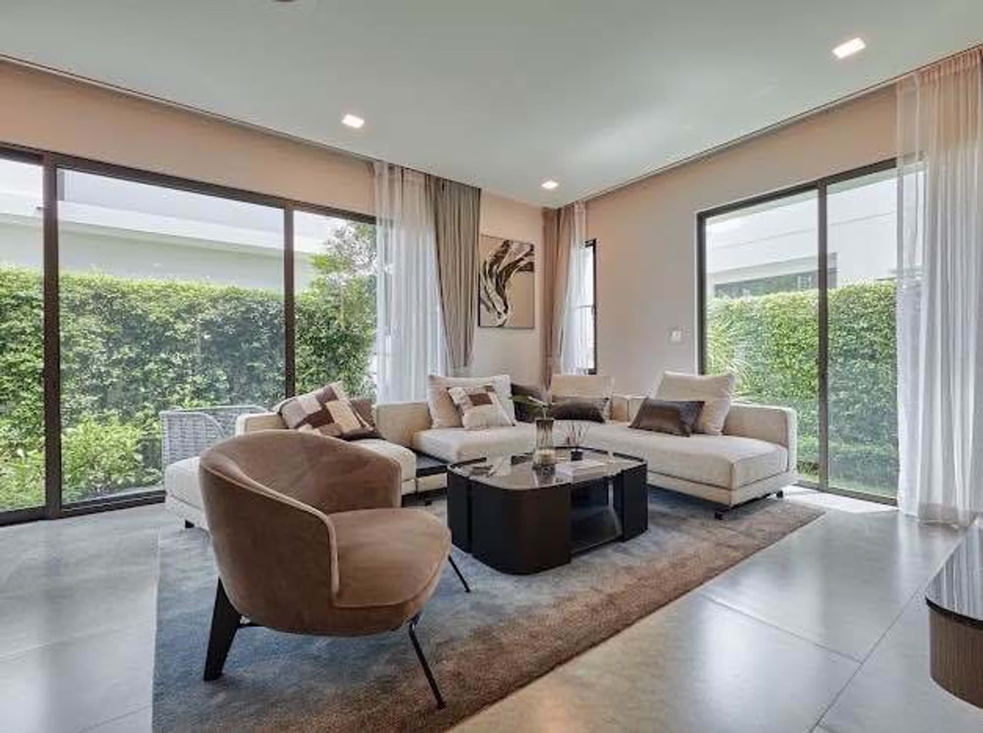 4 ห้องนอน บ้าน สำหรับ ขายและจำหน่าย ใน Bang Phli - Image 2