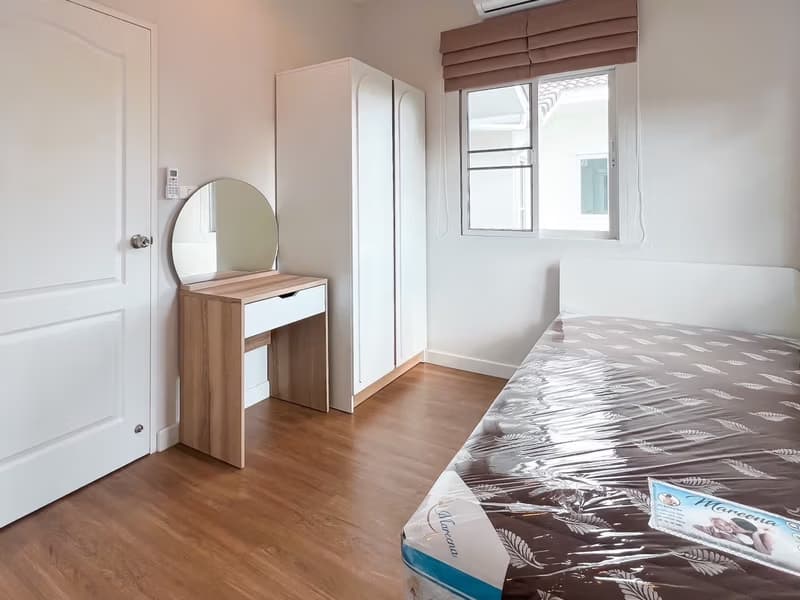 4 Bed House for Rent in San Kamphaeng
