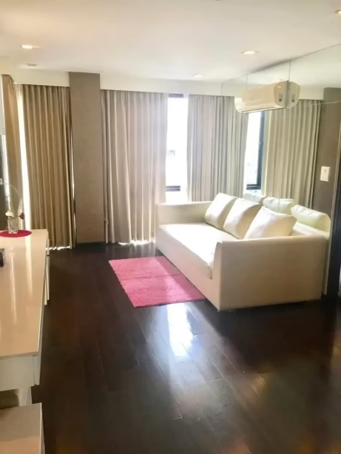 1 Bedroom Condo - Image 1