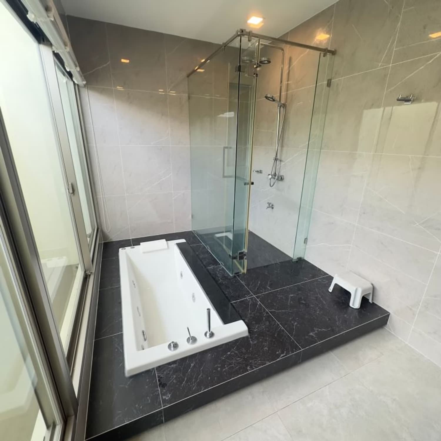 House for Sale, Sale w/Tenant, Rented in Pak Kret - Nonthaburi. - Image 15