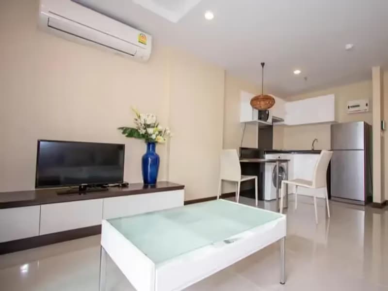 1 Bedroom Condo
