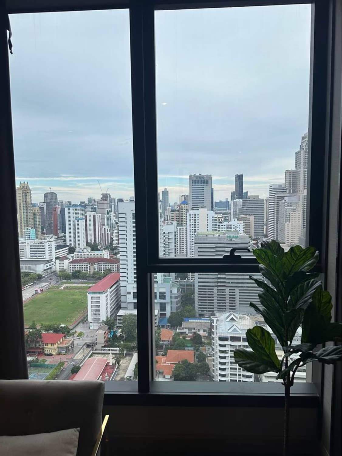 2 Bed Condo for Rent and Sale  Near Phetchaburi MRT - Image 5