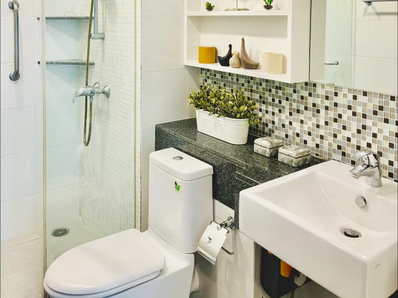 1 Bedroom Condo