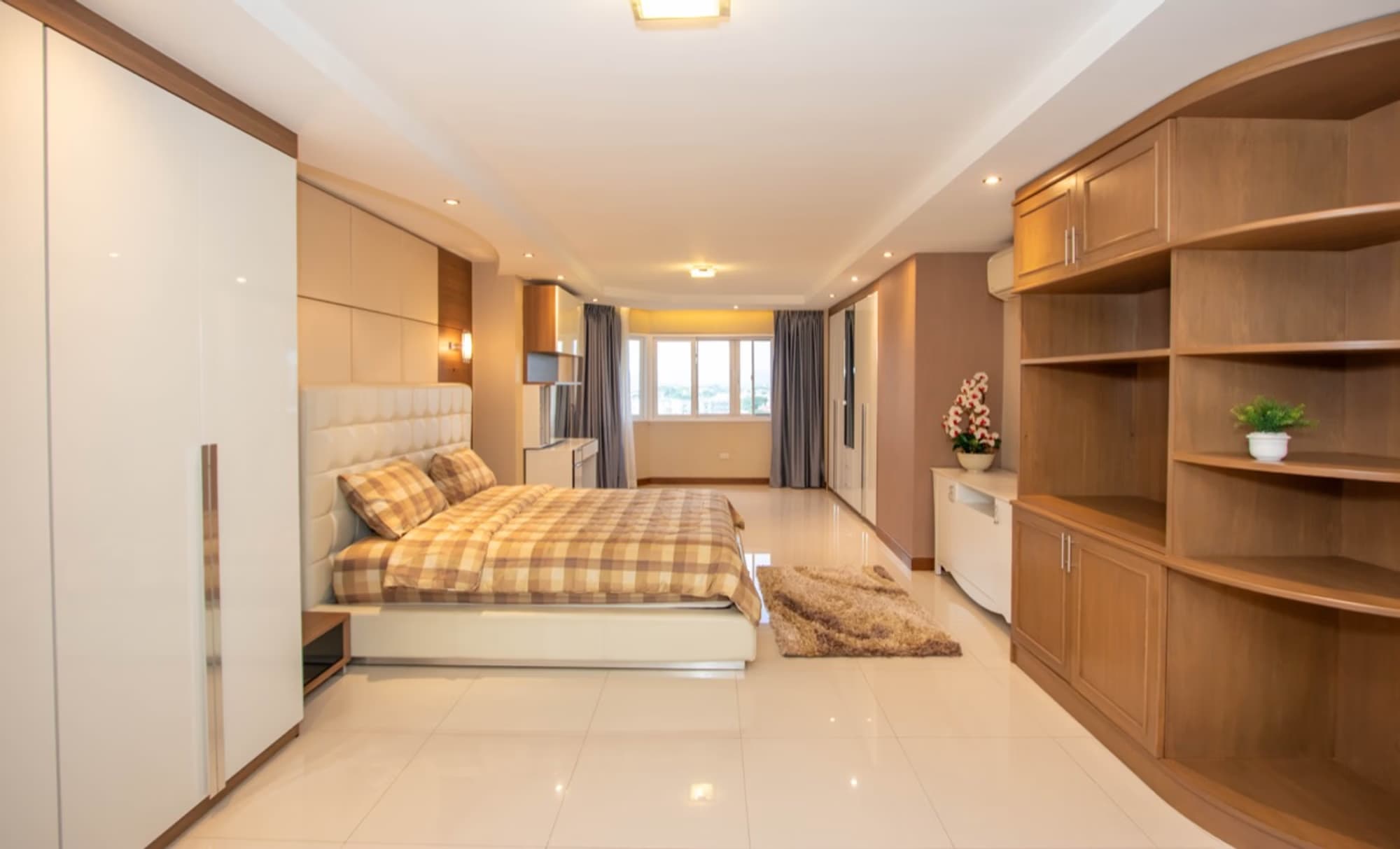 2 Bed Condo for Sale in Mueang Chiang Mai - Image 4