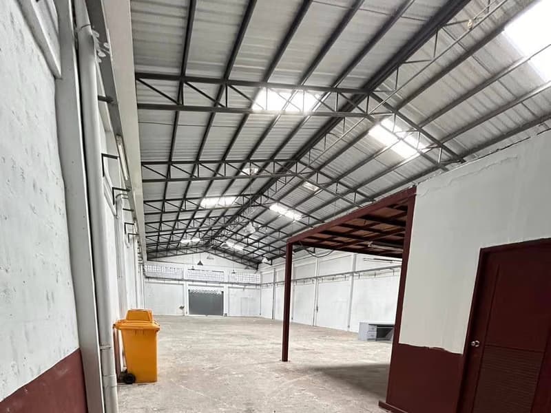 Studio Commercial for Rent in Bang Phli