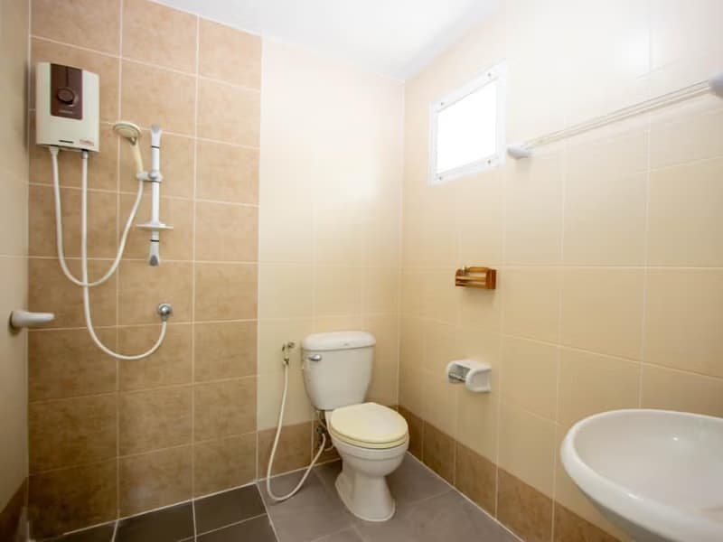 4 Bed House for Rent and Sale in San Kamphaeng