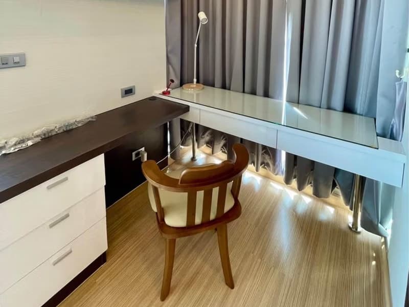 Condo for Rent at The Light House Plaza