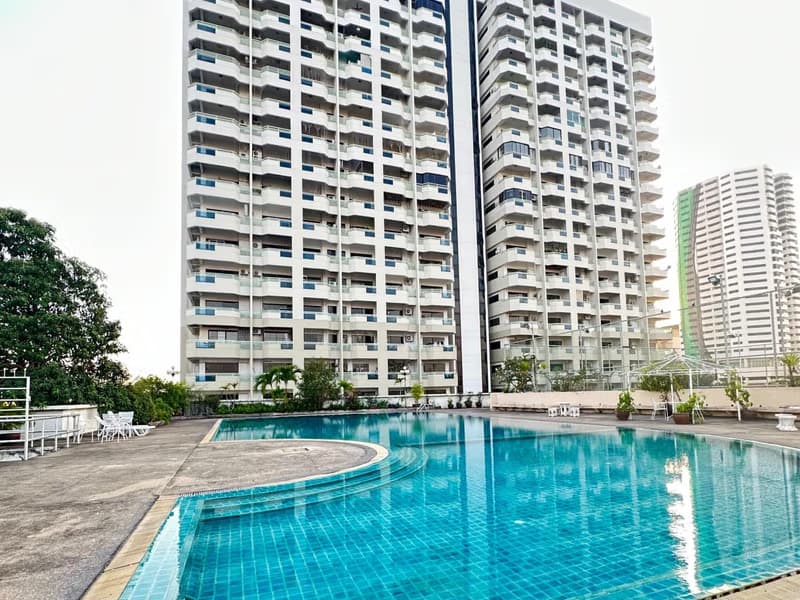 Condo for Rent at BangNa Residential Complex