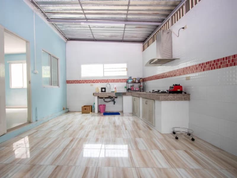 4 Bed House for Rent in San Kamphaeng District