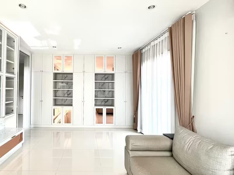 Home in Setthasiri Chaengwatana-Prachauen 2