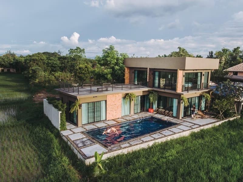 Pool Villa with A Beautiful 180-Degree View Over Rice Paddies