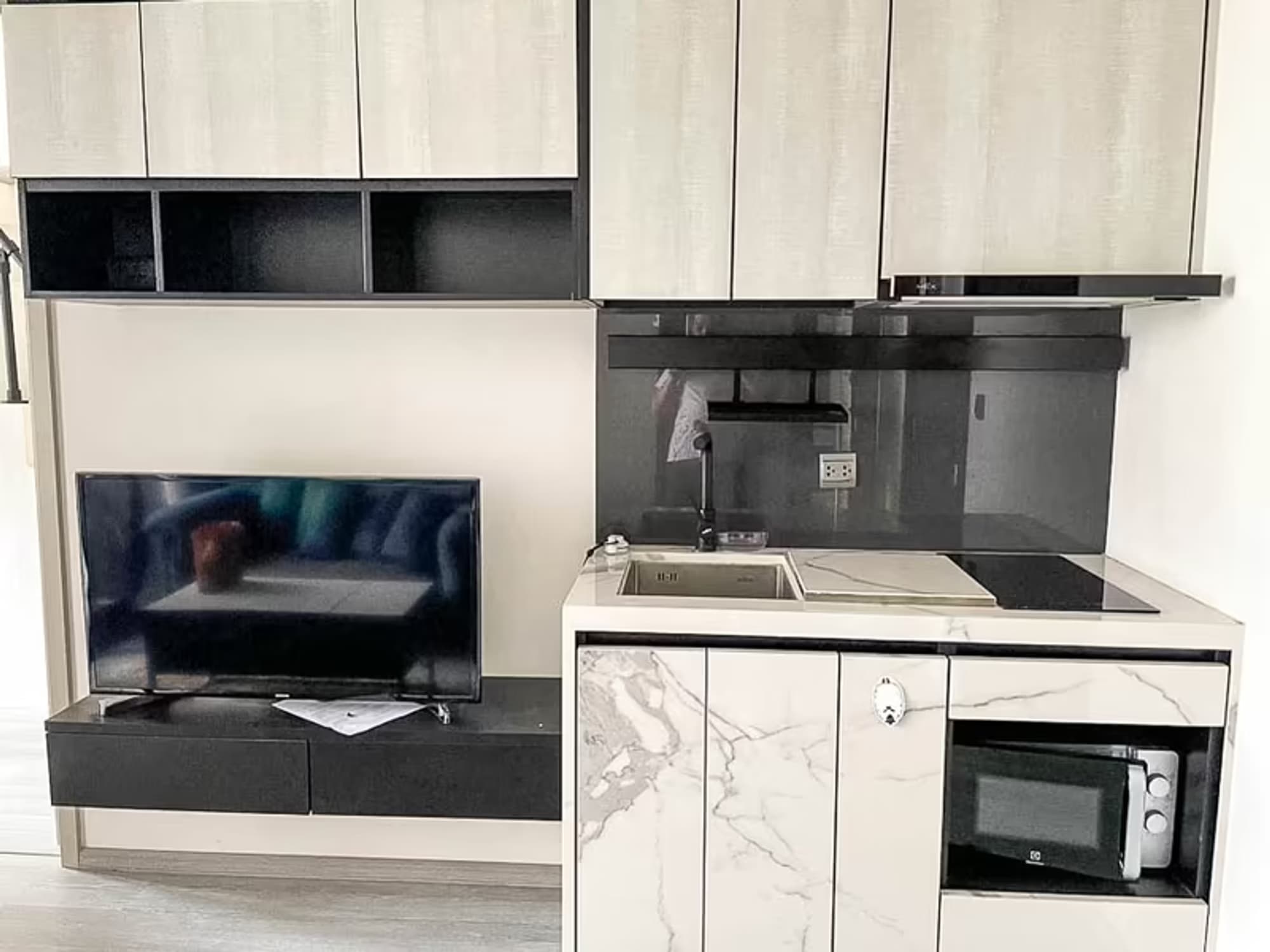 1 Bedroom Condo for Rent - Image 3