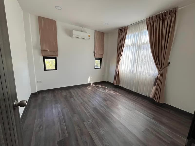 4 Bed House for Sale in Mueang Chiang Mai