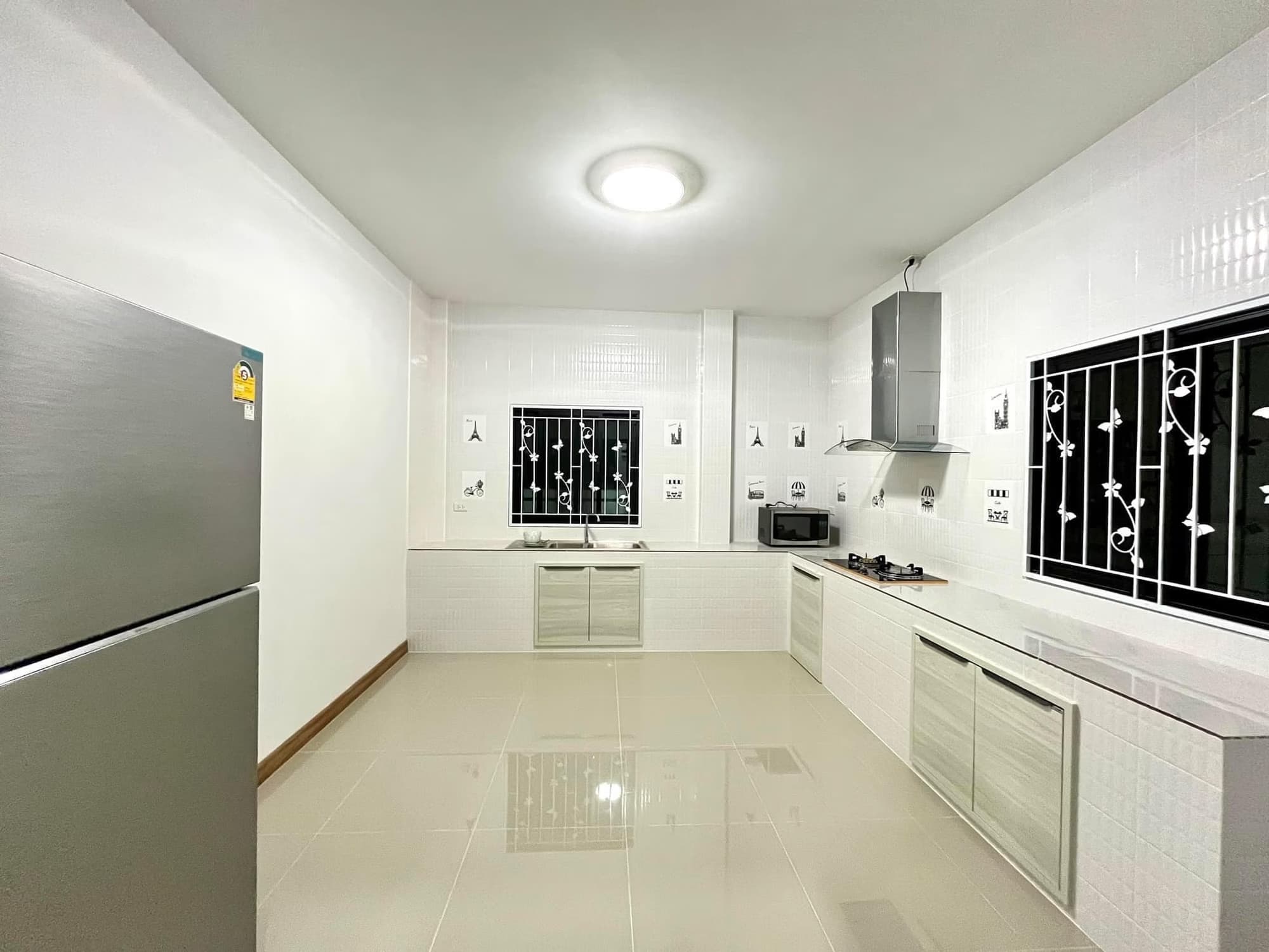 4 Bed House for Rent in Mueang Chiang Mai - Image 8