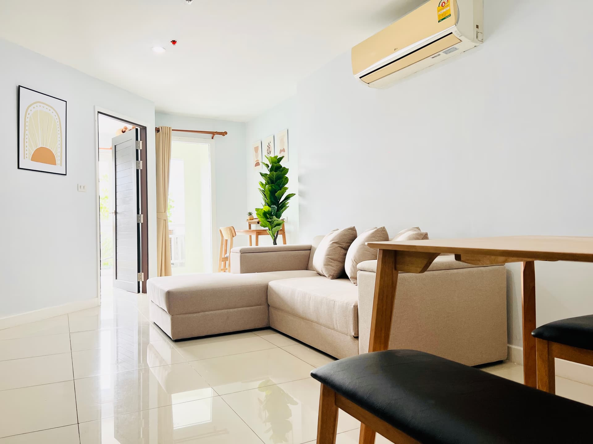 1 Bed Condo for Rent and Sale in Mueang Chiang Mai - Image 2