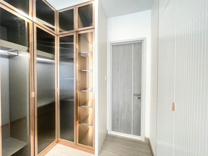 1 Bedroom Condo For Sale / Rent in Samyan 