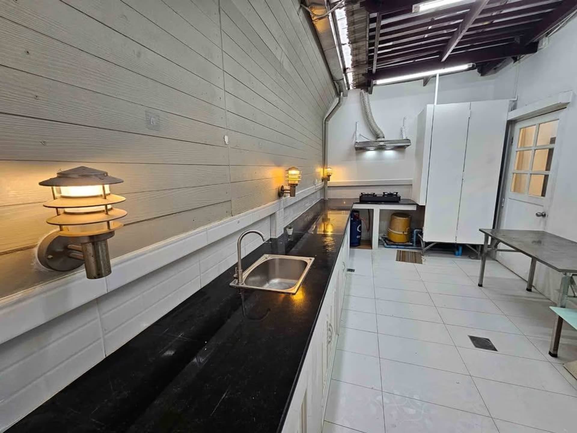 5 Bed Townhouse for Rent in Yan Nawa - Image 18