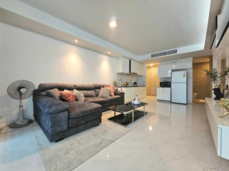 2 Bed Condo for Sale in Watthana