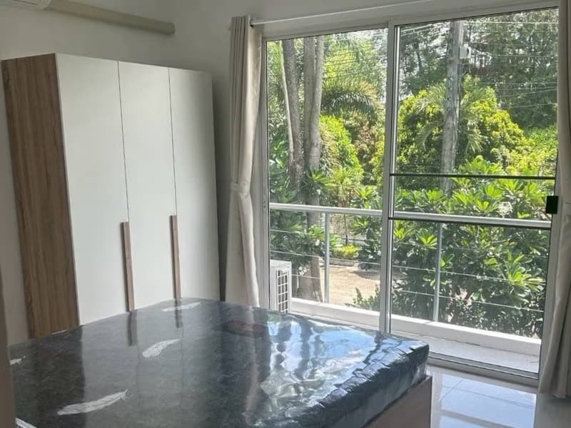 3 Bed House for Rent in Saraphi