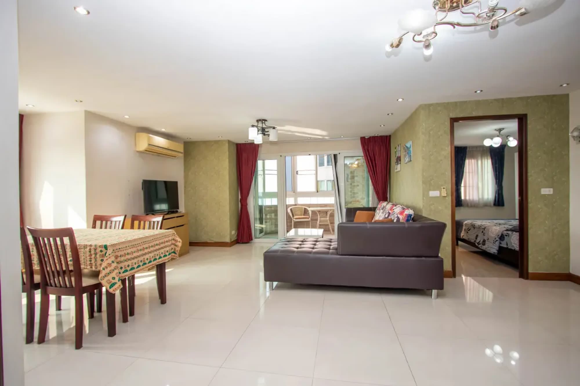  Nakornping Condo - Image 1