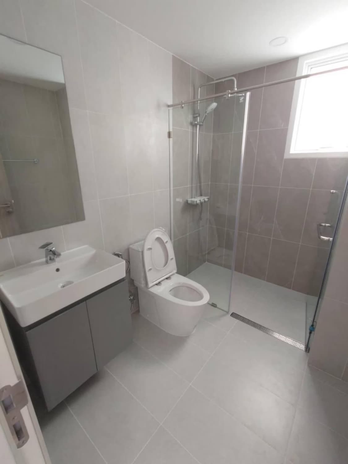2 Bed Condo for Sale in Bang Rak - Image 6