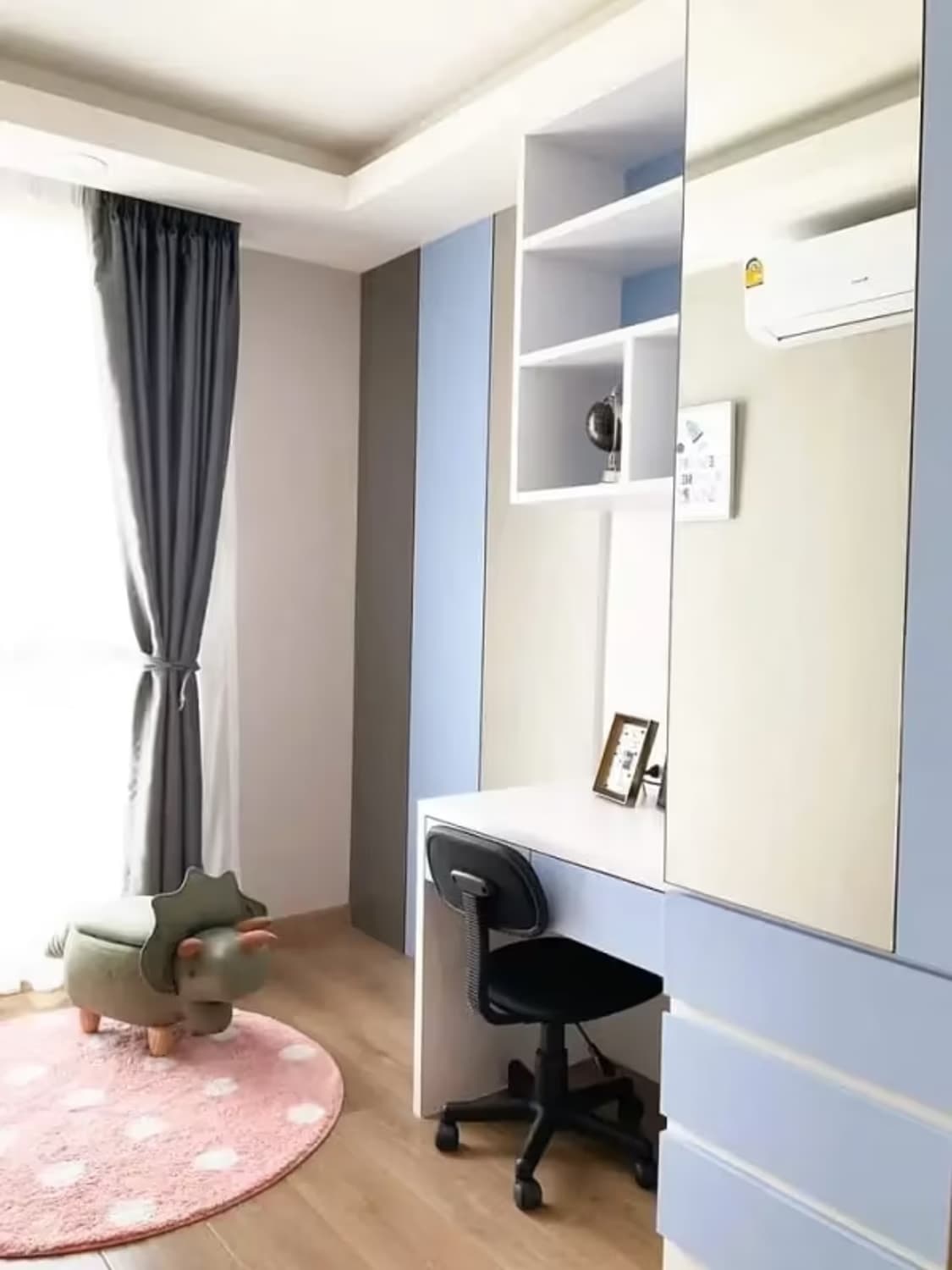 2 Bedroom Condo - Image 12
